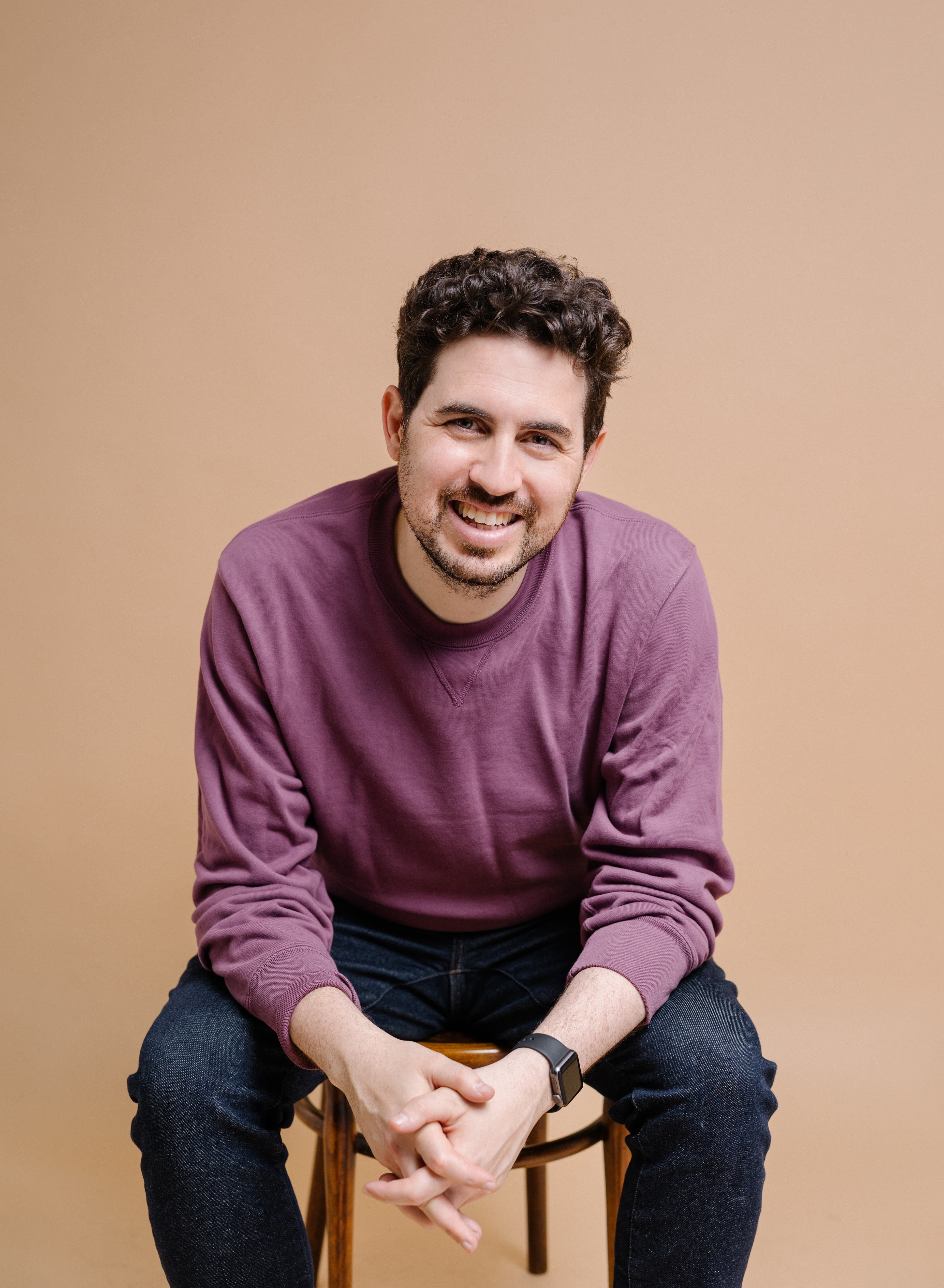 Roi Sternin — facilitator of The Honest Room Vienna Meetup