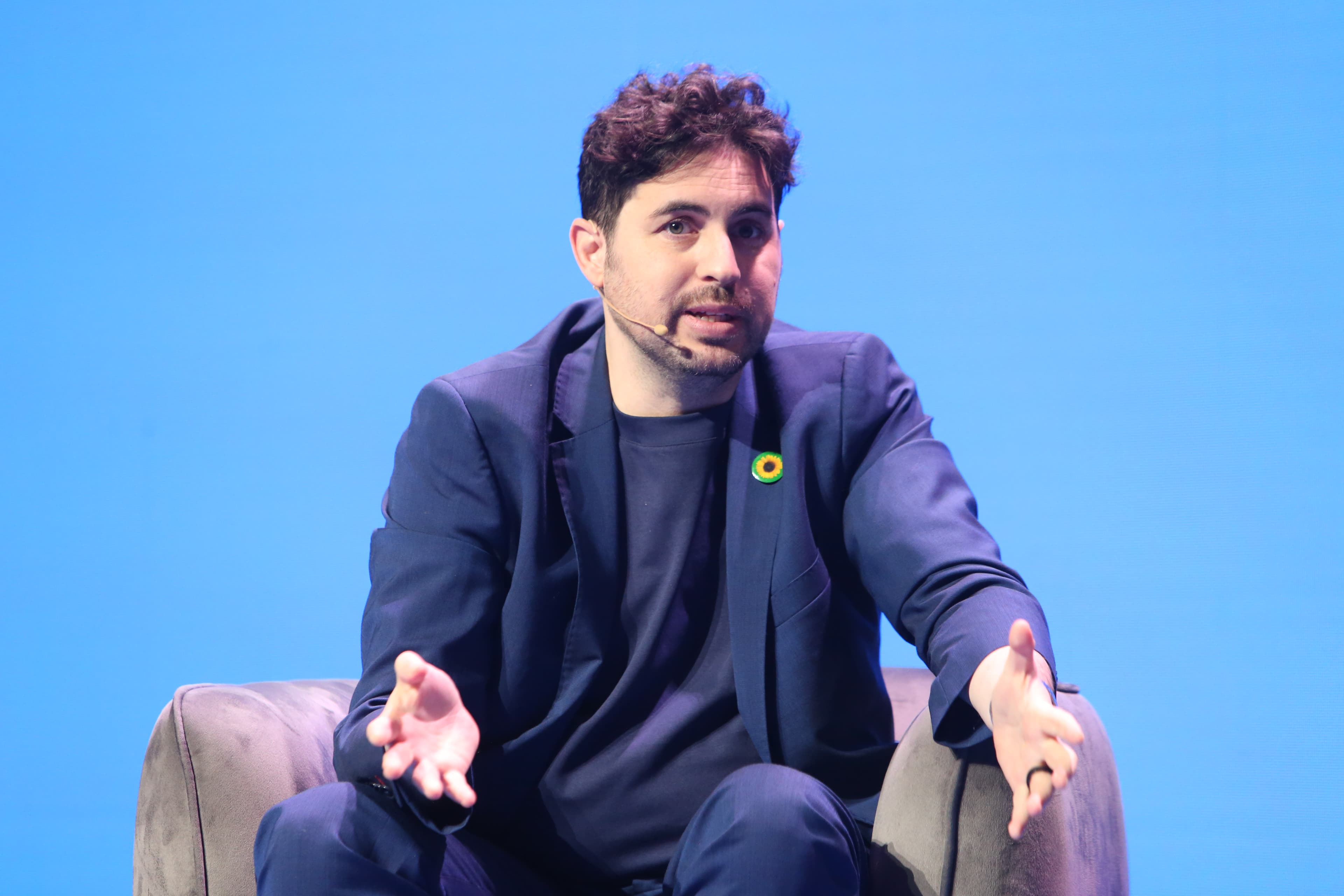 Roi Shternin speaking